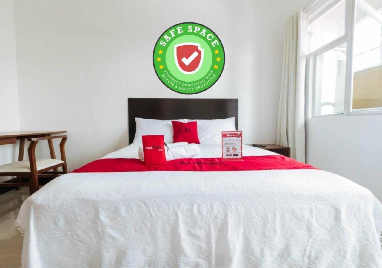 Reddoorz Plus At Banawe Quezon City Kültér fotó