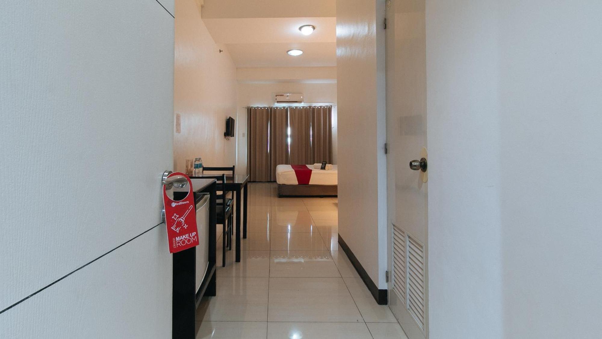 Reddoorz Plus At Banawe Quezon City Kültér fotó