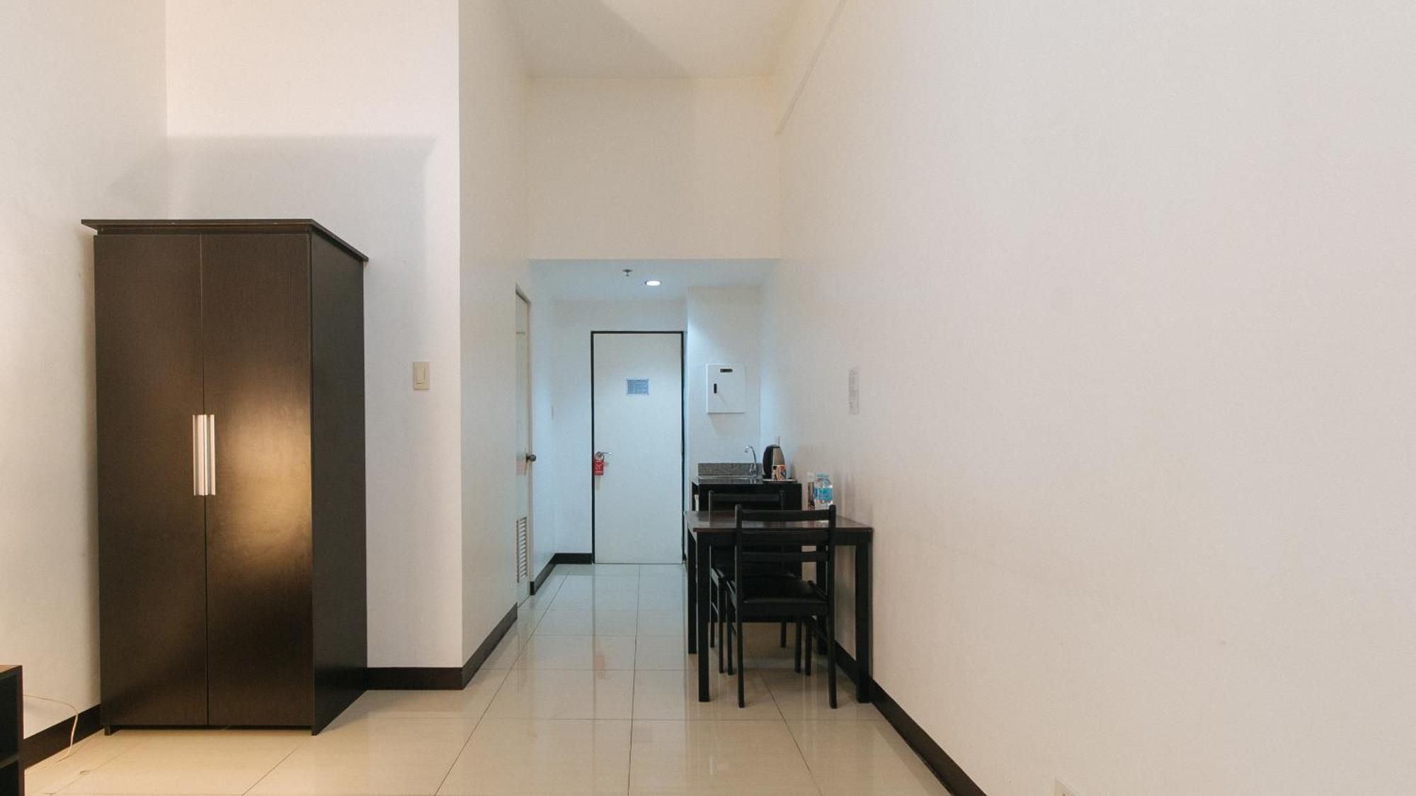 Reddoorz Plus At Banawe Quezon City Kültér fotó