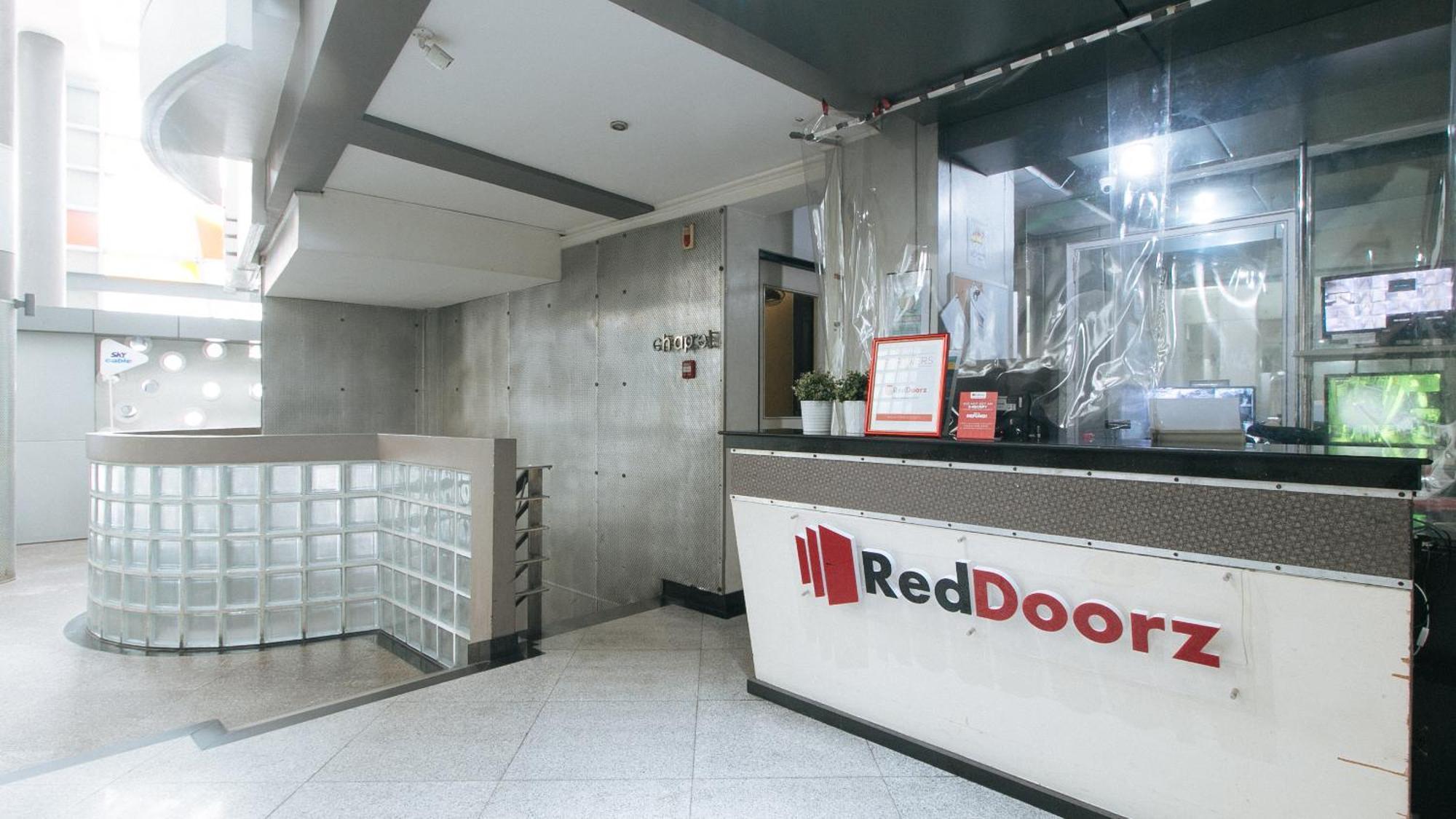 Reddoorz Plus At Banawe Quezon City Kültér fotó