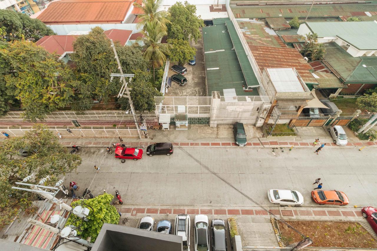 Reddoorz Plus At Banawe Quezon City Kültér fotó